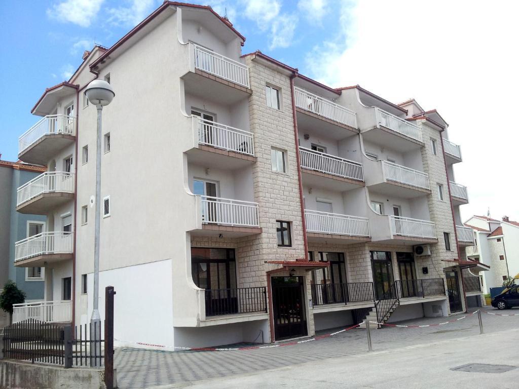 Holiday Apartments & Rooms Split Exterior photo